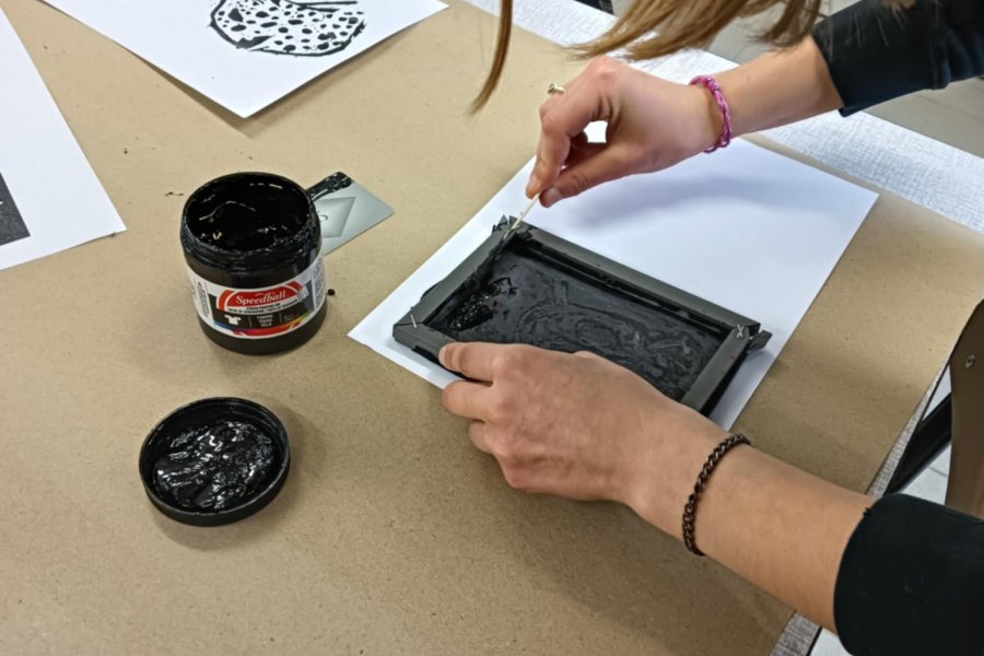 « Émergence » : sérigraphier pour faire rayonner sa créativité #649