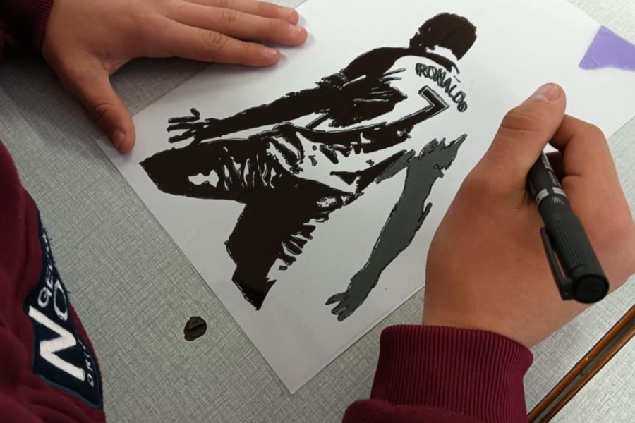 « Émergence » : sérigraphier pour faire rayonner sa créativité #649