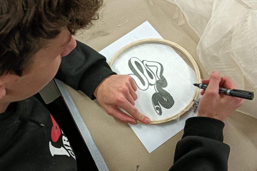 « Émergence » : sérigraphier pour faire rayonner sa créativité #649