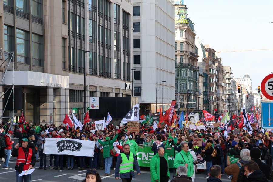 Notre secteur fortement mobilisé pour la manifestation nationale de ce 12 mars #659