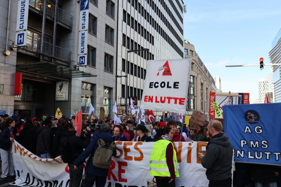 Notre secteur fortement mobilisé pour la manifestation nationale de ce 12 mars #659