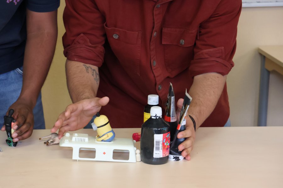 Le théâtre d'objets comme outil de lutte contre les discriminations #669