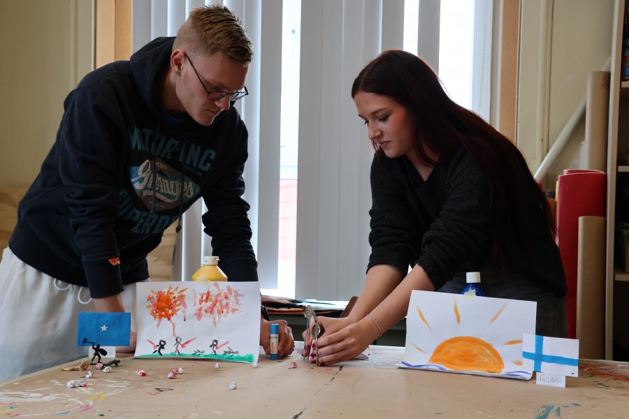 Le théâtre d'objets comme outil de lutte contre les discriminations #669