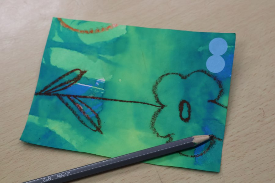 Transformer les créations des jeunes en cartes postales #676