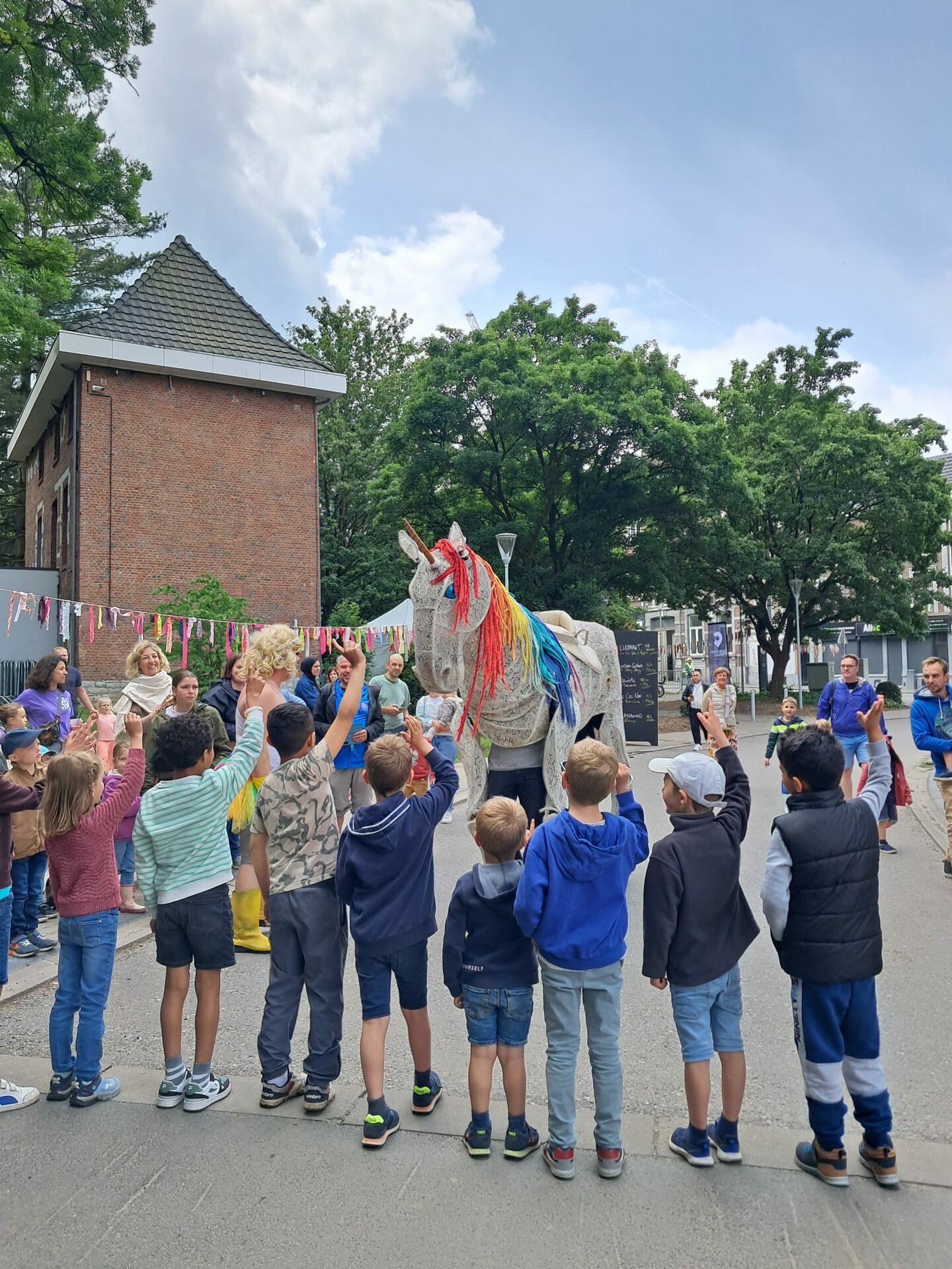 Viv(r)e les vacances et les arts de la rue !