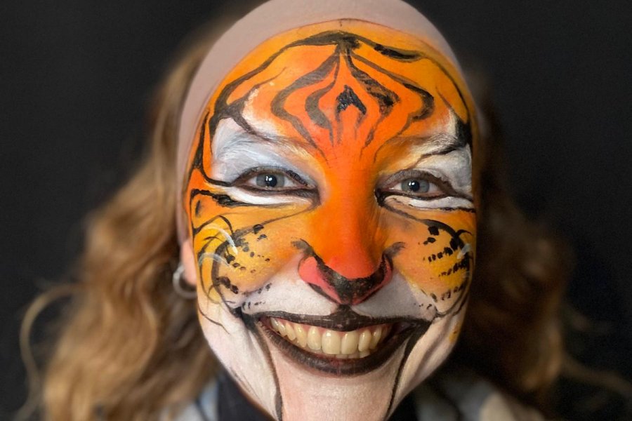 Techniques de grimage et maquillage artistique