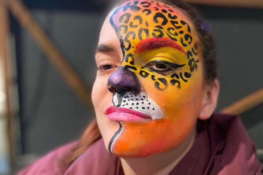 Techniques de grimage et maquillage artistique