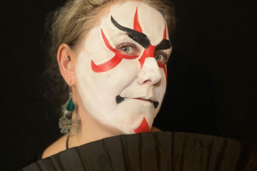 Techniques de grimage et maquillage artistique