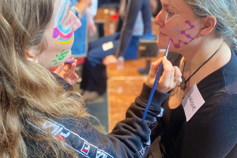 Techniques de grimage et maquillage artistique