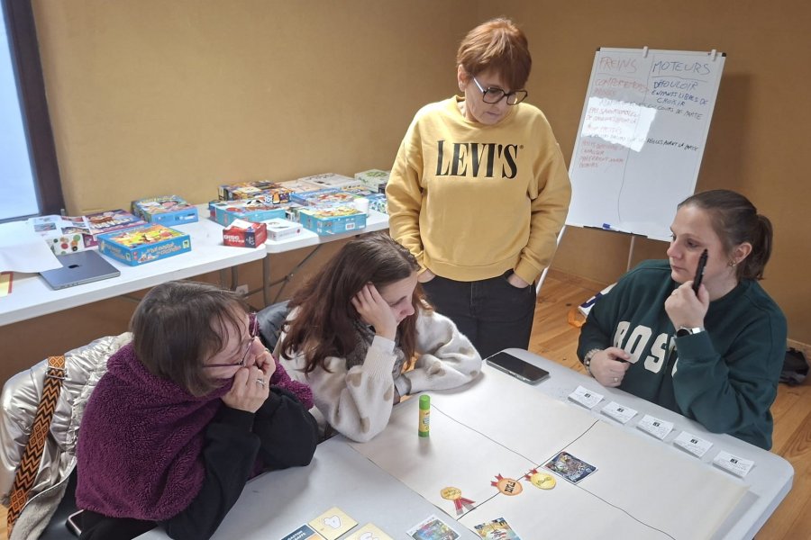 Jeux de société coopératifs